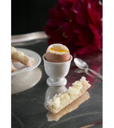 Vajíčkový kalíšek Ludvíka XVI. z porcelánu Alix D.Reynis