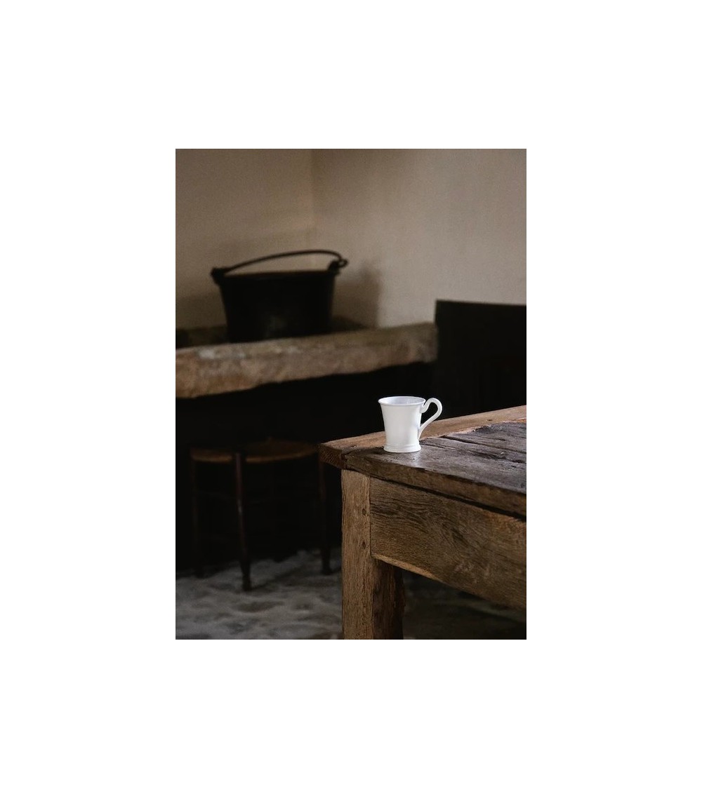 Kávový šálek Napoléon z porcelánu Alix D.Reynis