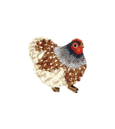 Ručně vyšívaná brož – SLEPICE KROPENATKA