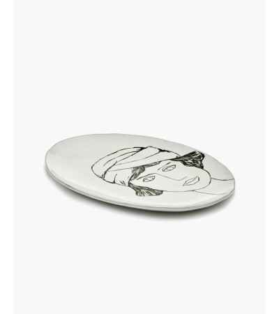 Oválný talíř bílý/černý La Mère - Marie Michielssen