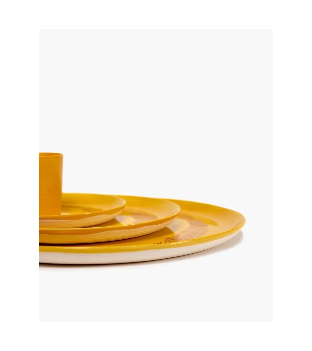 Servírovací talíř žlutý - červené pruhy Feast - Ottolenghi
