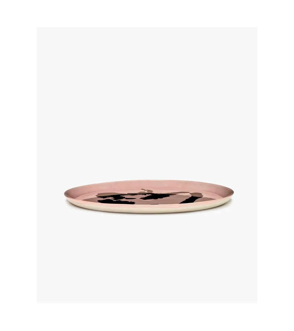 Servírovací talíř růžový - zlatý potisk Feast - Ottolenghi
