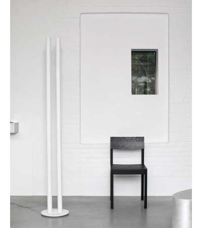 Stojací lampa bílá L1 - valerie_objects